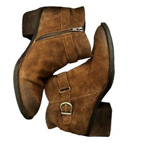 Born Adia Boots in Rust Size 9